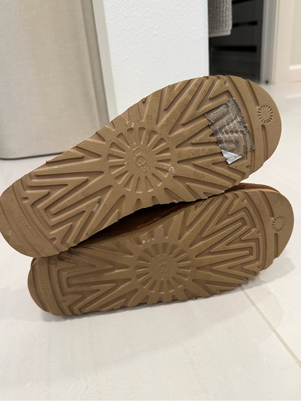 UGG Classic Ultra Mini Boots - Chestnut - Picture 8 of 8